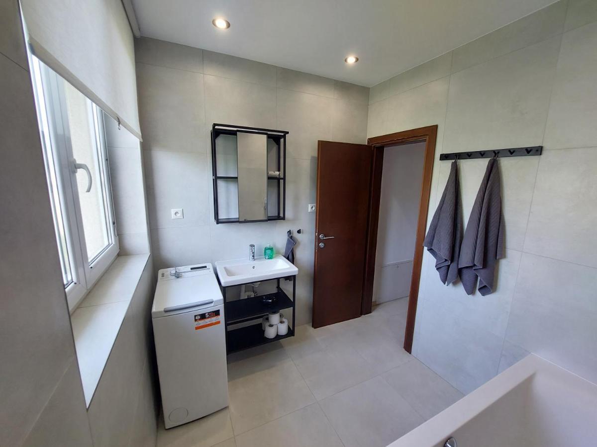 Utulny Apartman V Bratislava 4 Buitenkant foto
